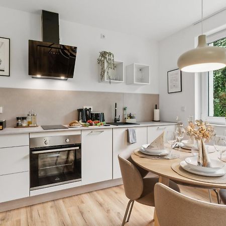 Deluxe Apartment In Bielefeld City Mit Parkplatz Und Terrasse מראה חיצוני תמונה